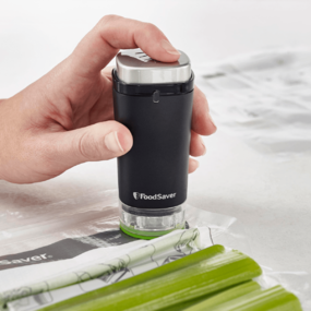  Aparat de vidare de mână  Handheld + Caserolă VS1199X FoodSaver