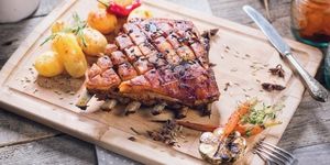 Reteta piept de porc cu anason, vin alb, ienibahar, seminte de fenicul